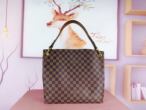 ルイヴィトンバッグ側面デザイン